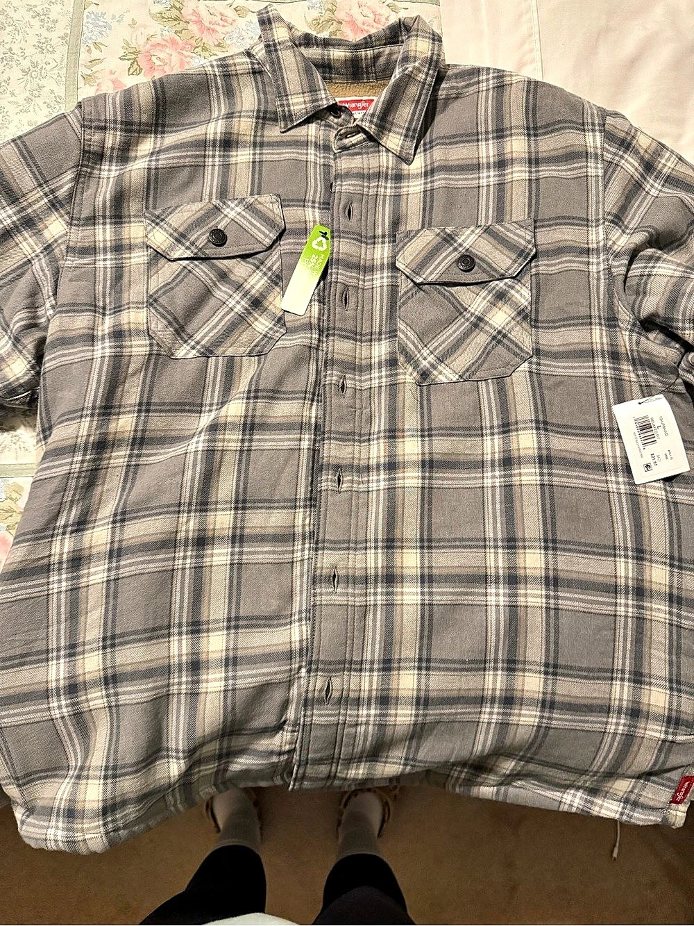 Wrangler Men's Heavyweight Sherpa Lined Plaid Shirt Jacket Gray & White Large